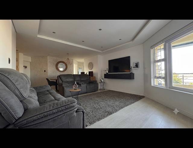 3 BEDROOM APARTMENT FOR SALE IN MORNINGSIDE